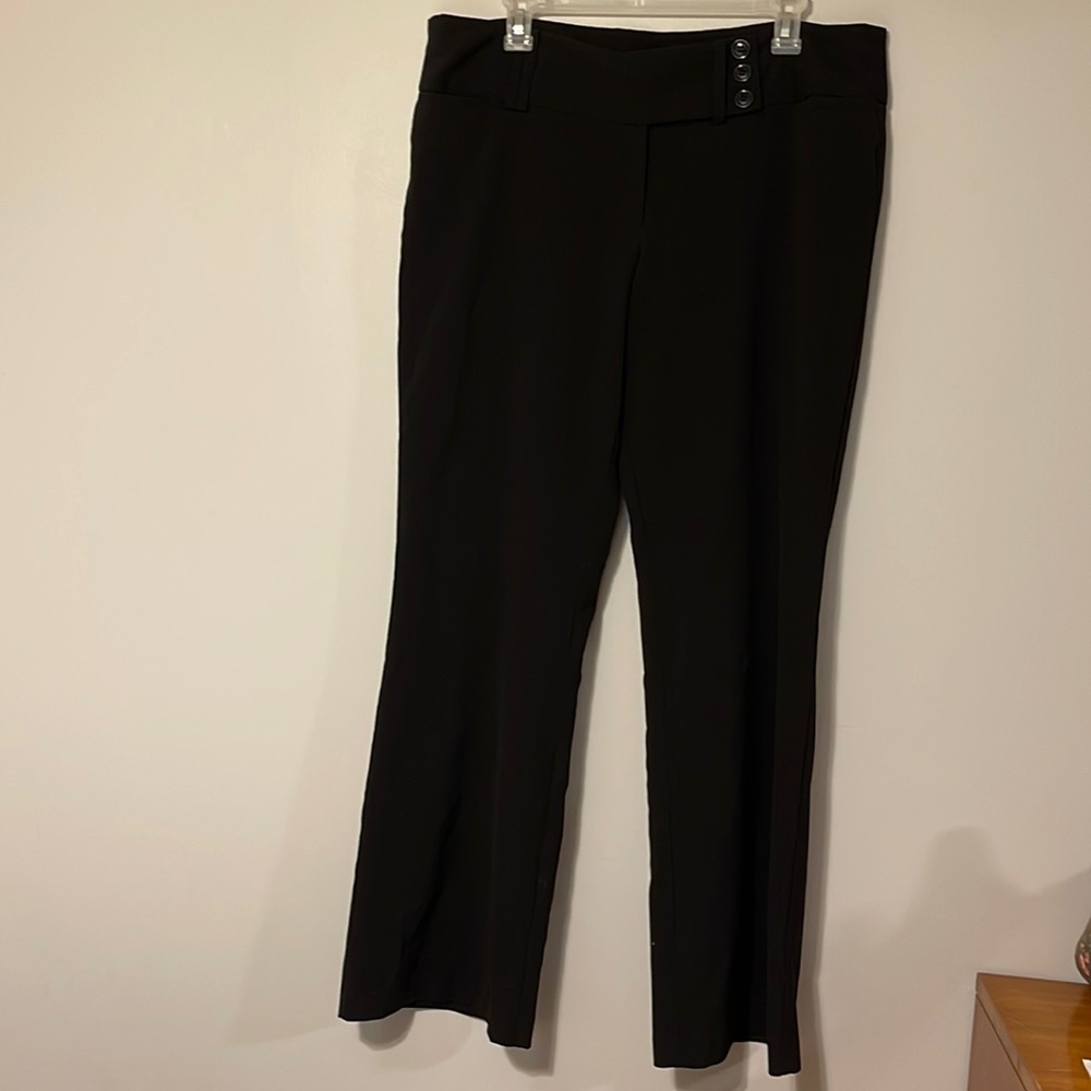 Black dress pants. Size 15.